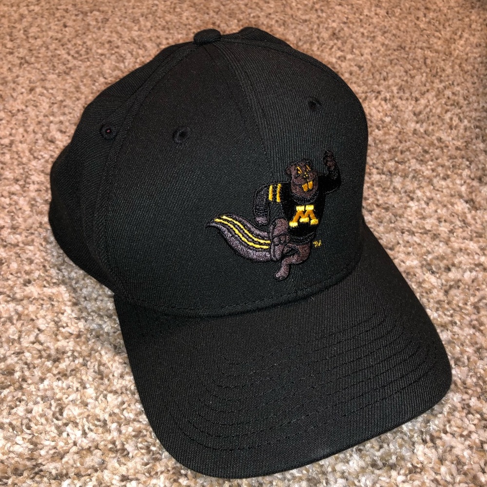 Minnesota Gophers Hat NEVER WORN